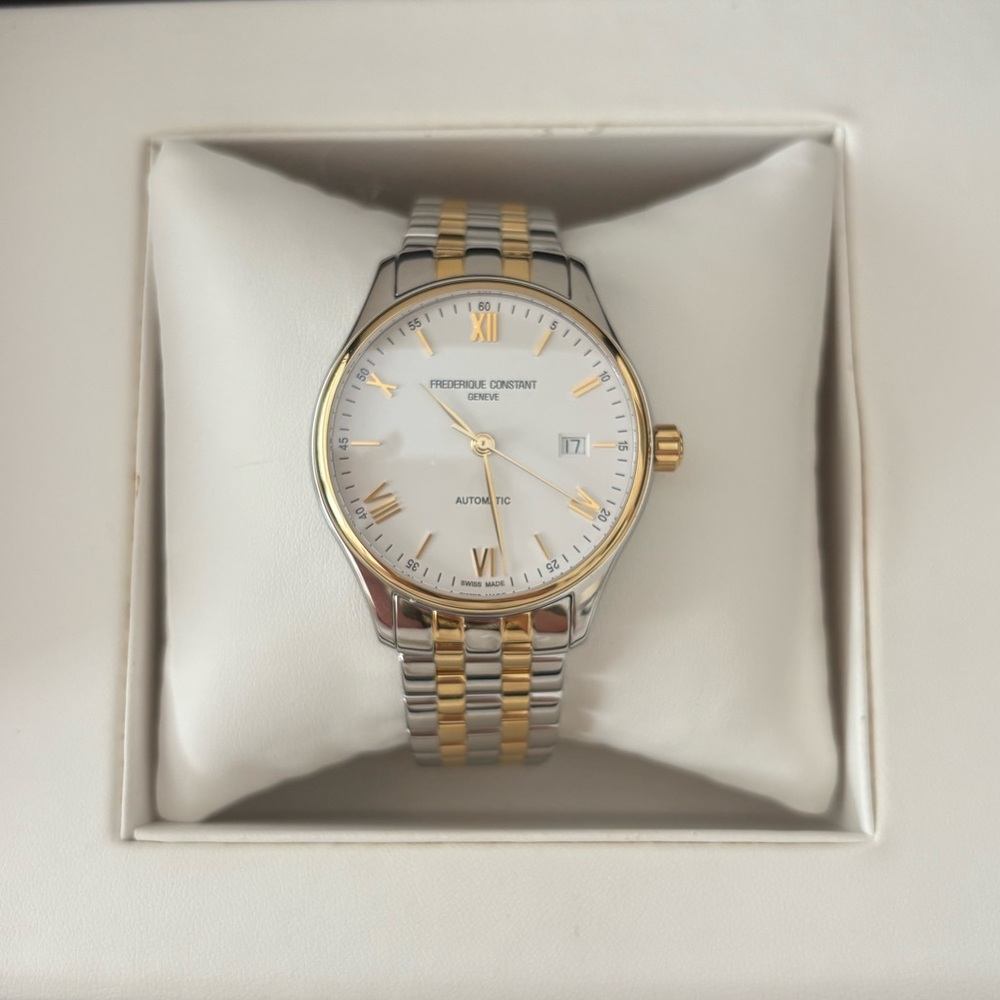 FRÉDÉRIQUE CONSTANT • NWOT • Geneve • Men's Watch.  Never worn